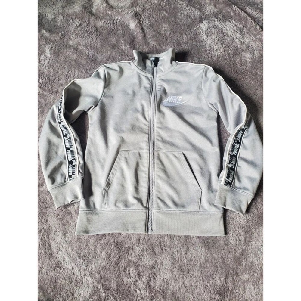 Nike Boys 6/7 Years Old Gray Athletic zip up jacket